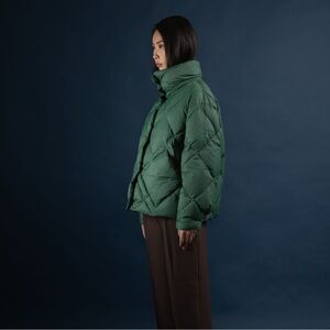 New down coat Replume, Italy, size US6, M, recycled down, burgundy